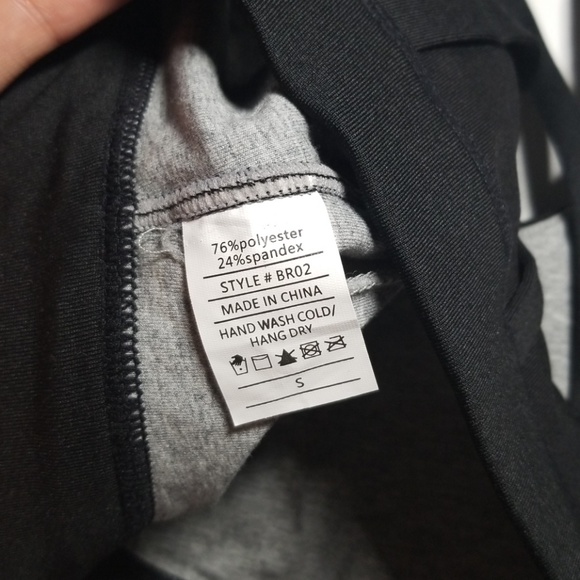 top high compression sports bra cris cross straps - Picture 3 of 3